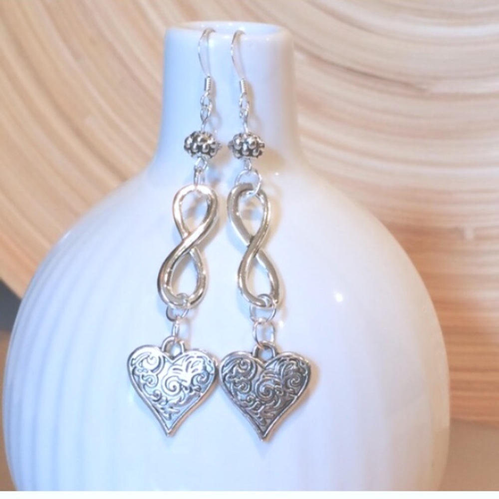 Infinity and heart earrings